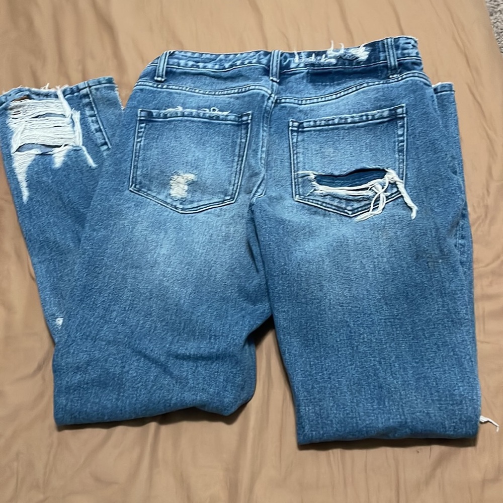 High Rise Ripped Mom Jeans - Picture 3 of 3